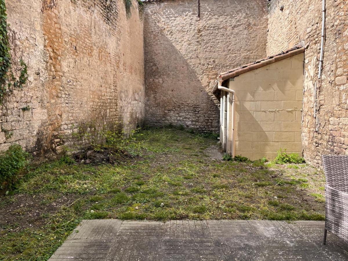 Appartement Renove - Wifi - Jardin - Centre De Niort Zewnętrze zdjęcie